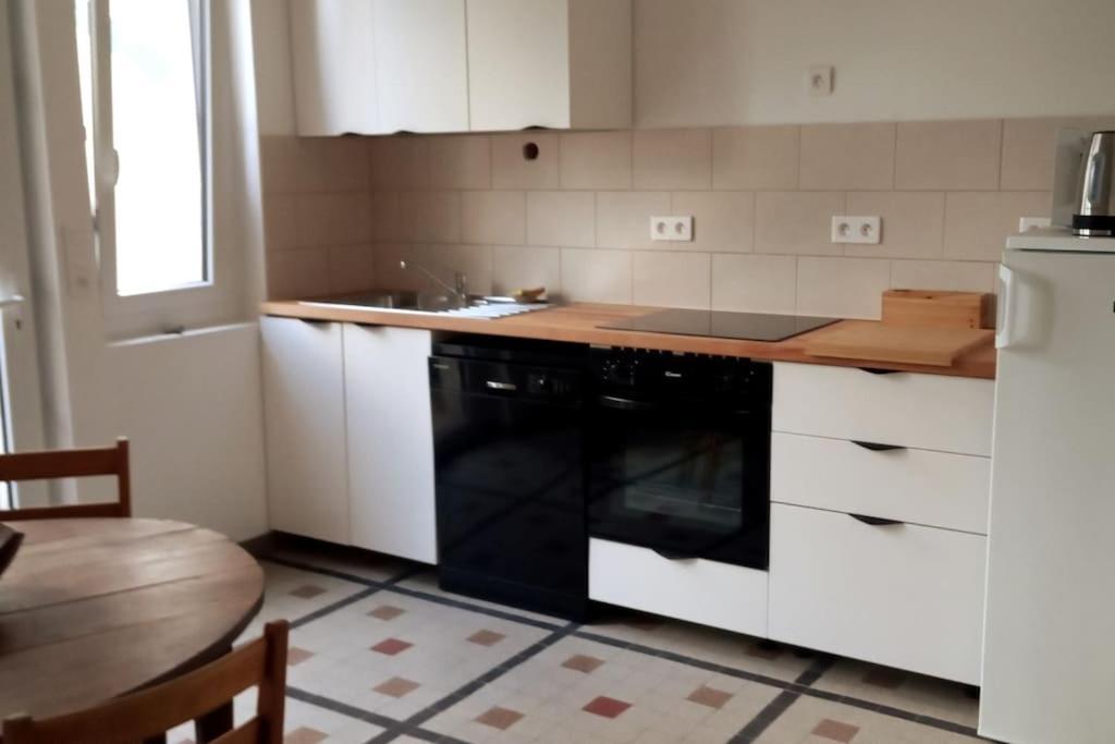 A Carolles, Maison Ideale Pour Des Nature Carolles